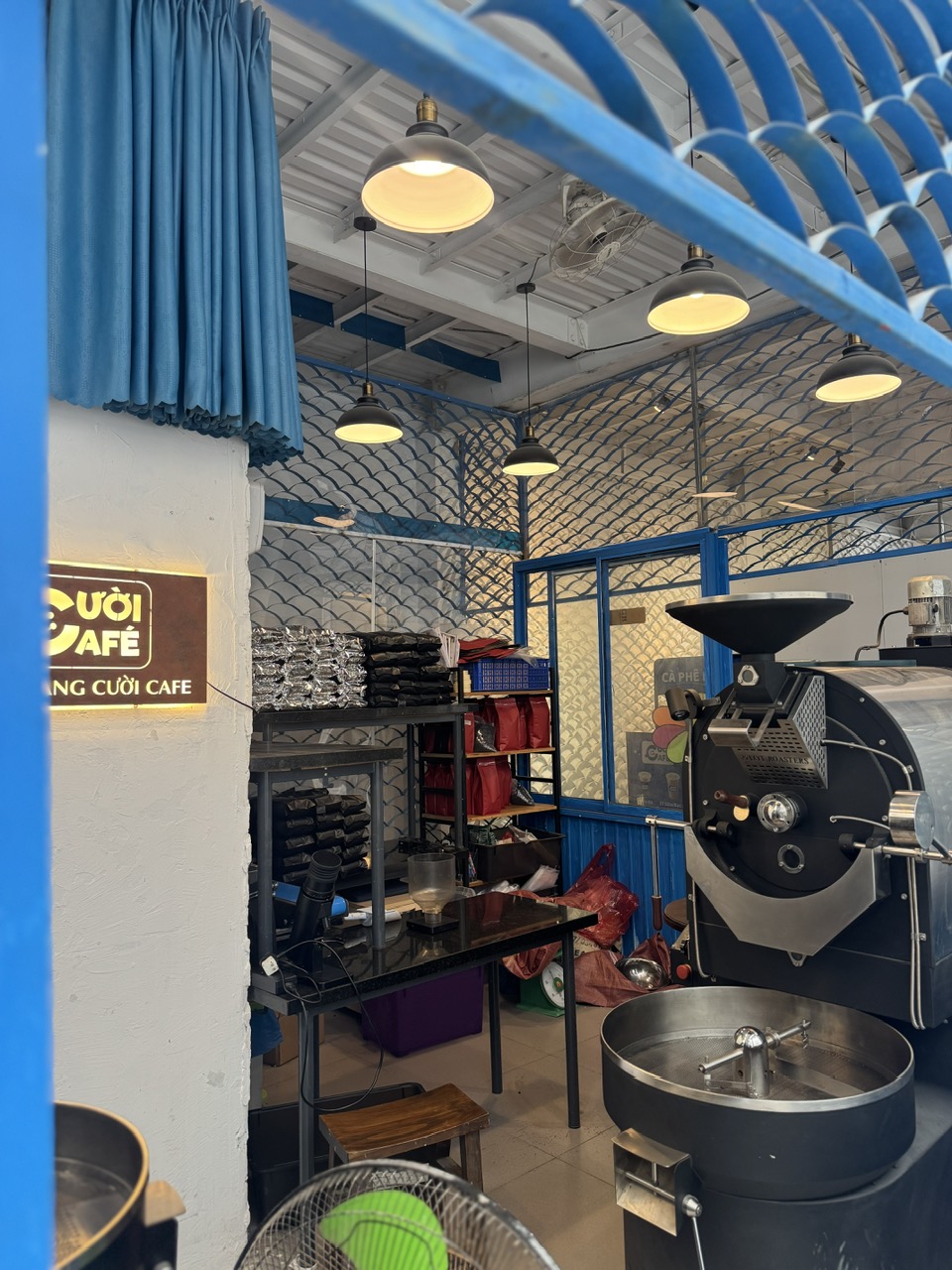 Xưởng rang Cười Cafe